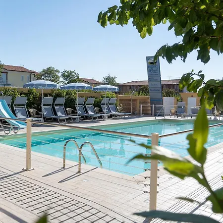 Il Conero 2 Aparthotel 3*
