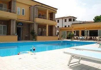 Lägenhetshotell Il Conero 2