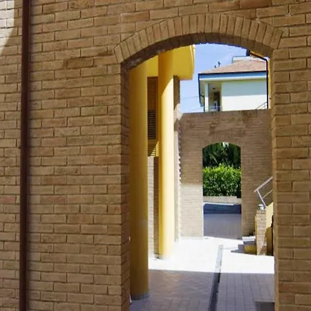 Il Conero 2 Apart Otel